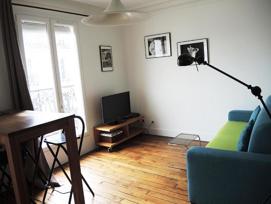 2 Pieces Avec Balcon Plein Sud Apartman Párizs Kültér fotó